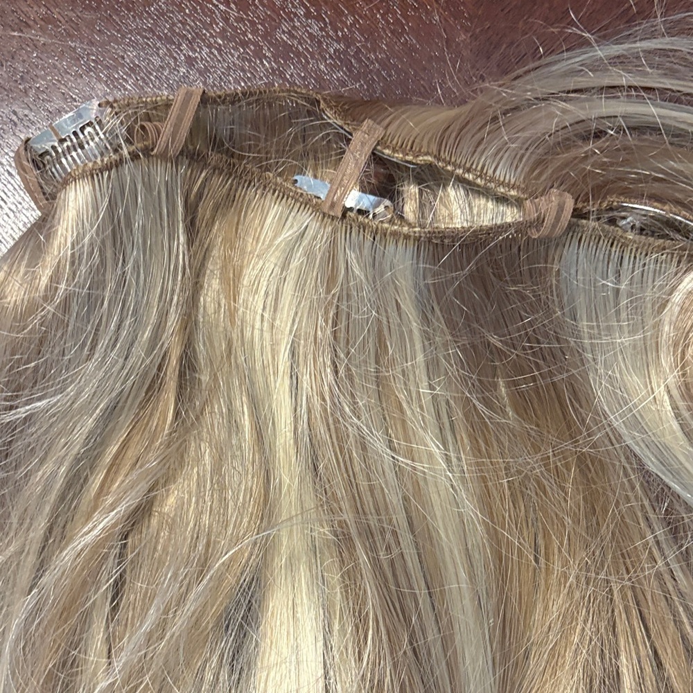 Premium Blonde Clip-In Hair Extensions - Natural Blonde - Picture 2 of 4